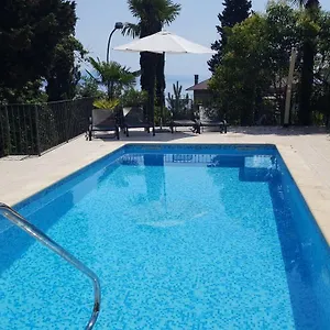 apartment-villa-maria-10-with-swimming-pool.in-istria.net/