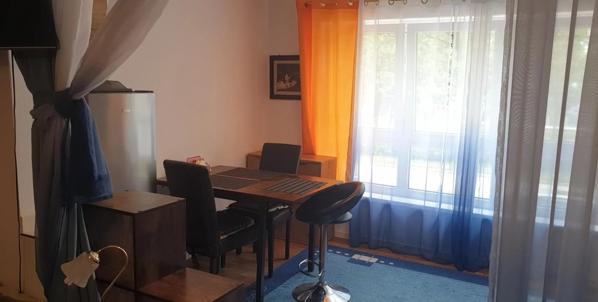 3 Seperate Apartments - 1,5 Room Apt - 2,5 Rooms Apt - 3,5 Rooms Apt Mit Sauna And Kamin München